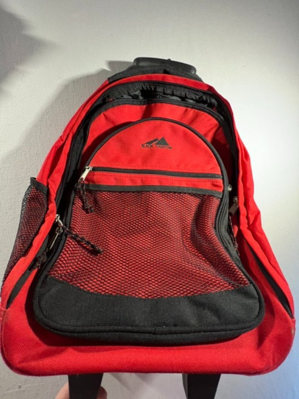 Vintage BLACK CANYON Red & Black Backpack rolling with shoulder pads 2000's